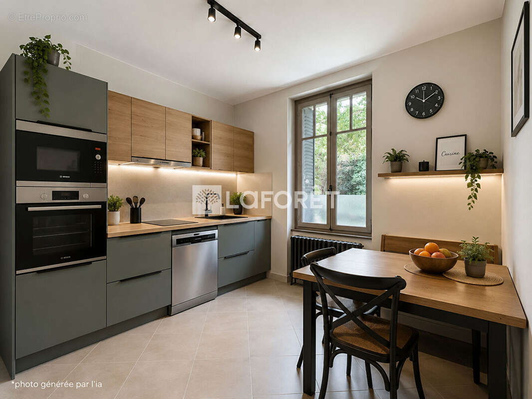 Maison à SAINT-DENIS-LES-BOURG
