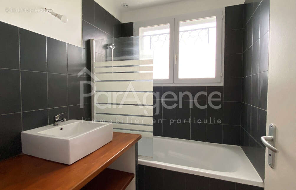 Maison à VAUX-SUR-MER