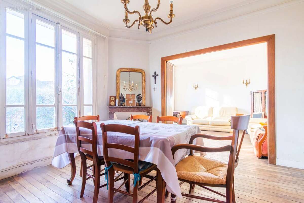 Maison à MONTMORENCY