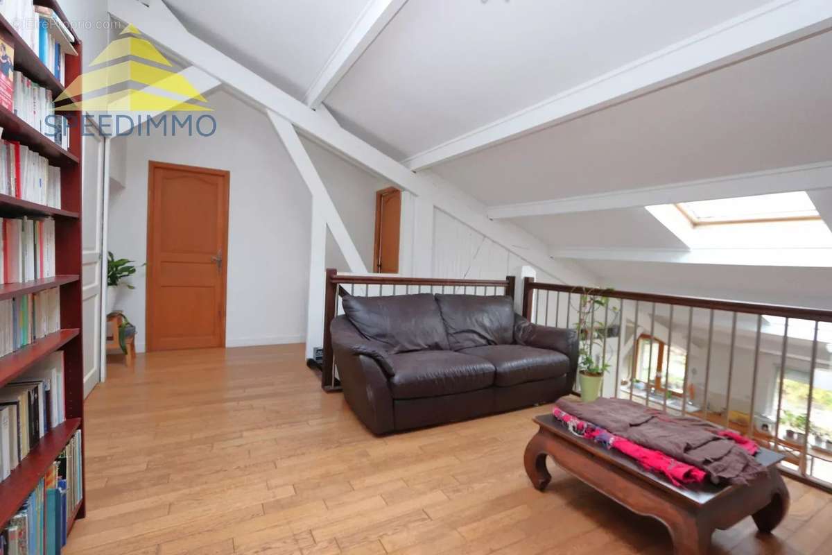 Maison à VILLECRESNES