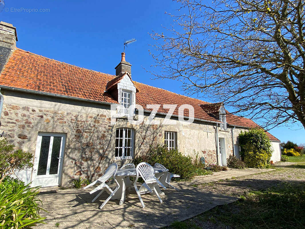 Maison à LESTRE