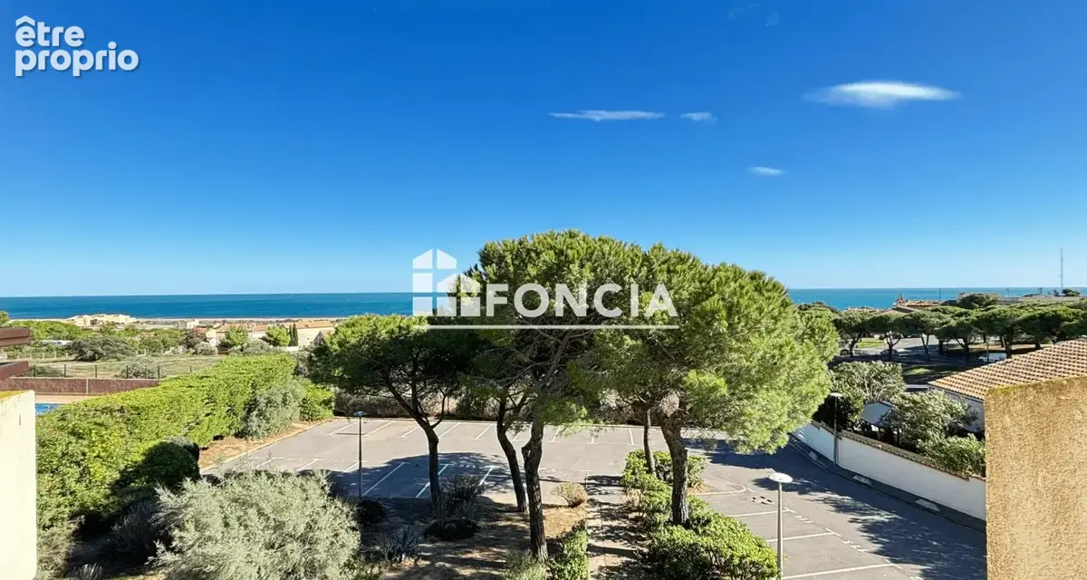 SAINT PIERRE LA MER : Magnifique T2 duplex, Balcon avec vue mer et sa place de parking privative - photo 12