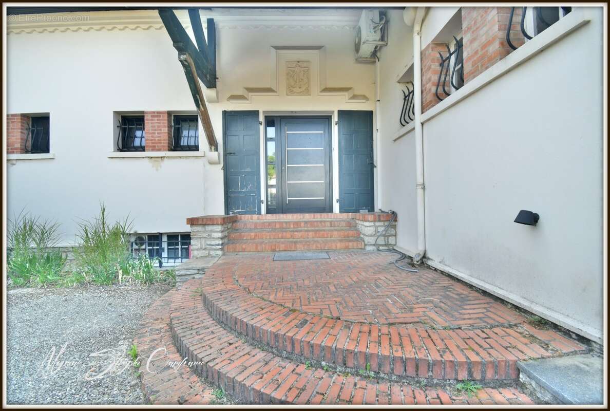 Maison de caractère à vendre 12 pièces  (40) de 355 m² au coeur du centre-ville - photo 21