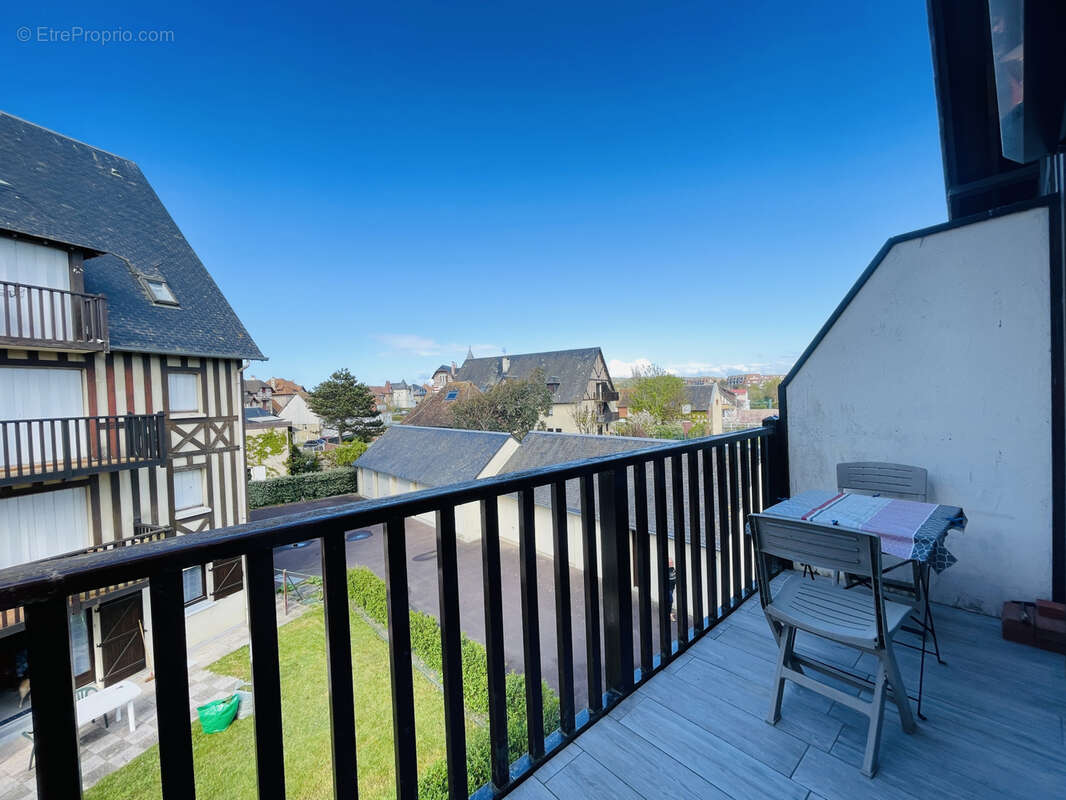 50 m plage charmant 2 pieces balcon + cave + parking - photo 8