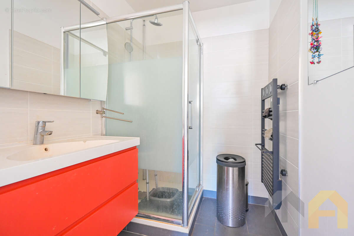 Appartement à LE KREMLIN-BICETRE