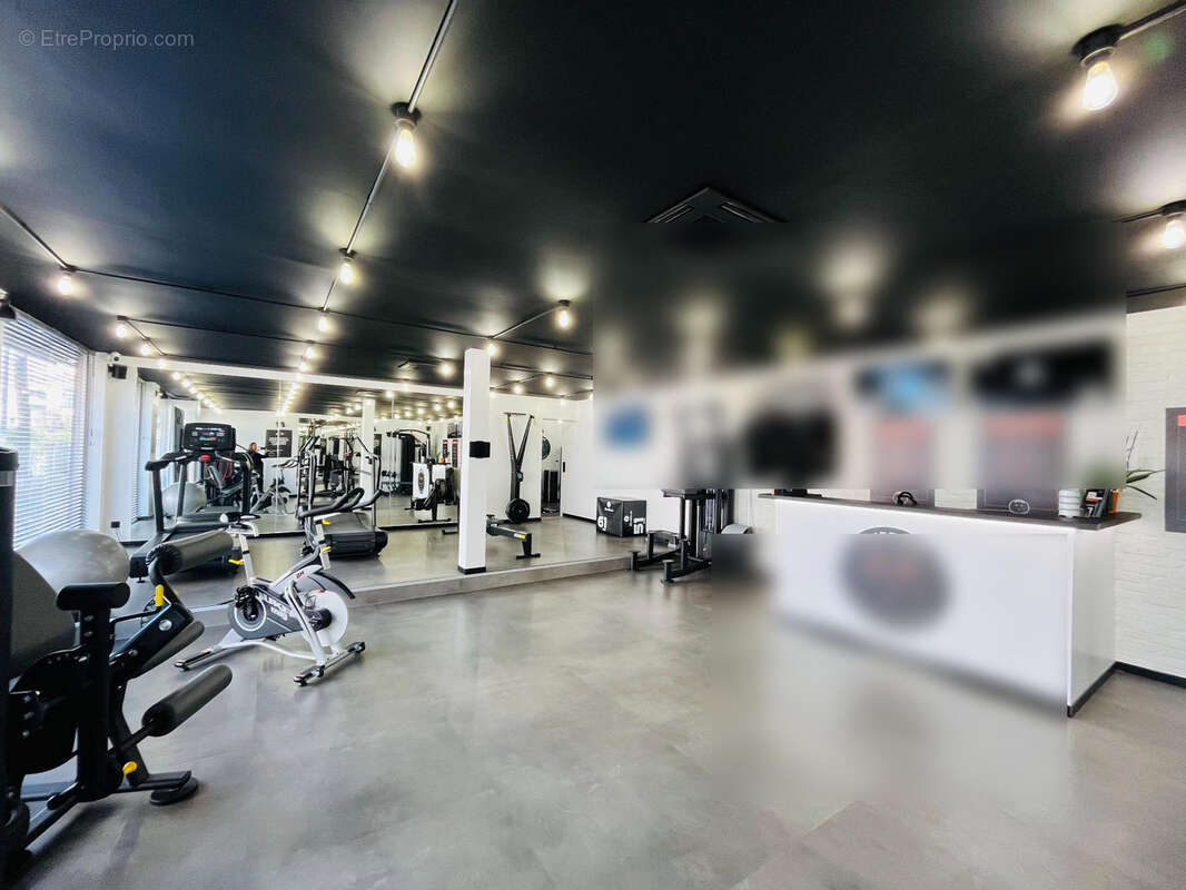 Commerce à SANARY-SUR-MER