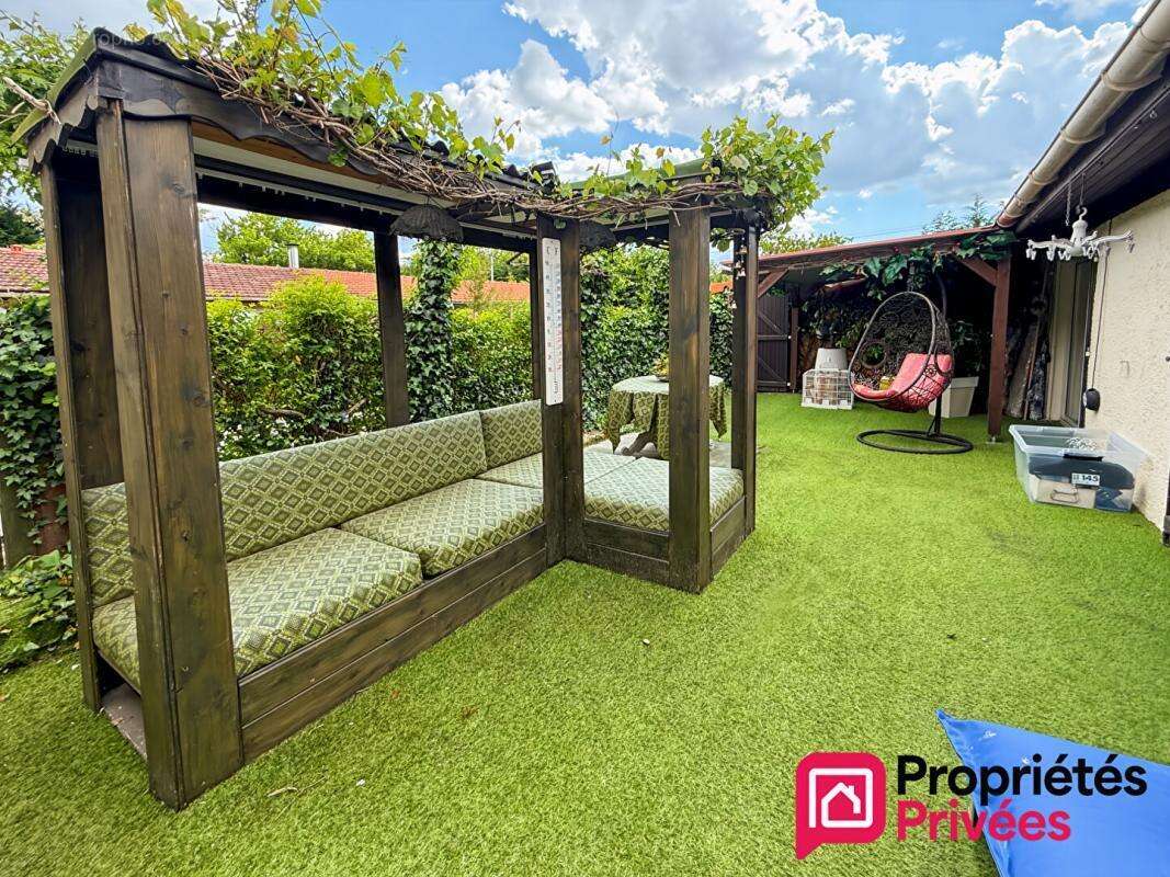 VENDAYS-MONTALIVET  -  Grande Propriété de 240m2 au total _ Parc 4050m2 - photo 12
