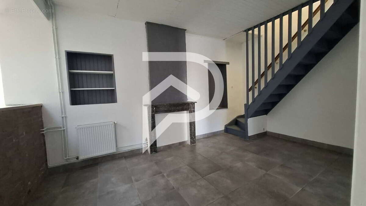 Maison  5 pièce(s) 4 chambres Le Cateau - photo 2