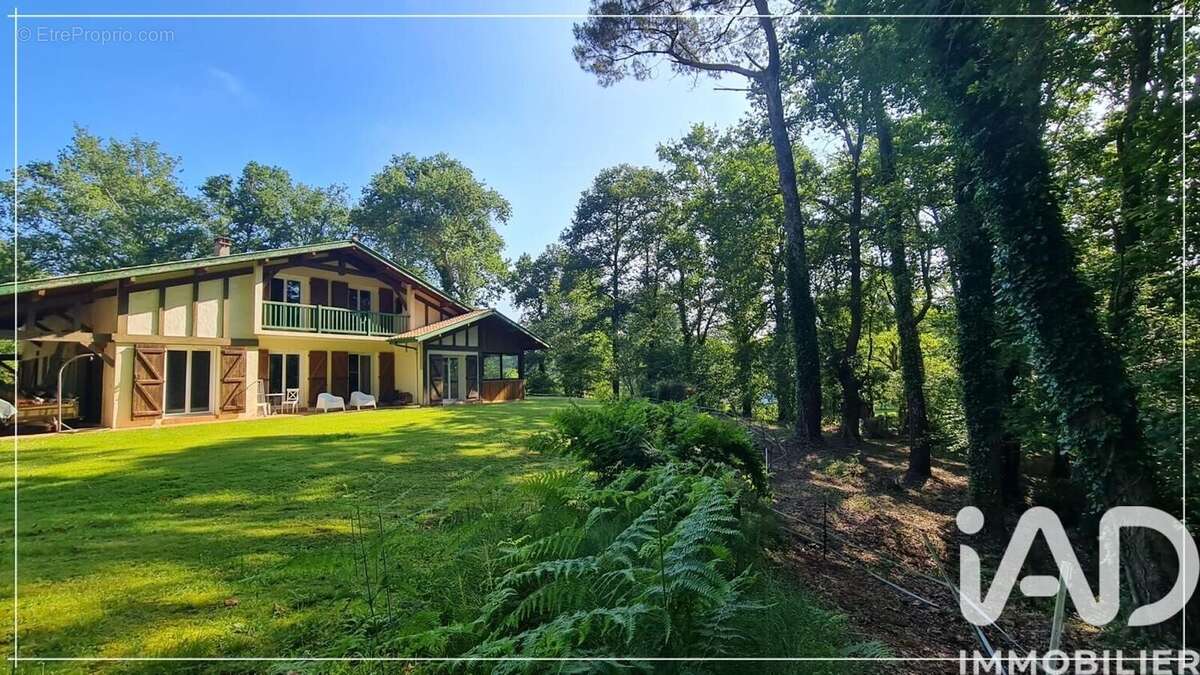 Photo 2 - Maison à SAUBION