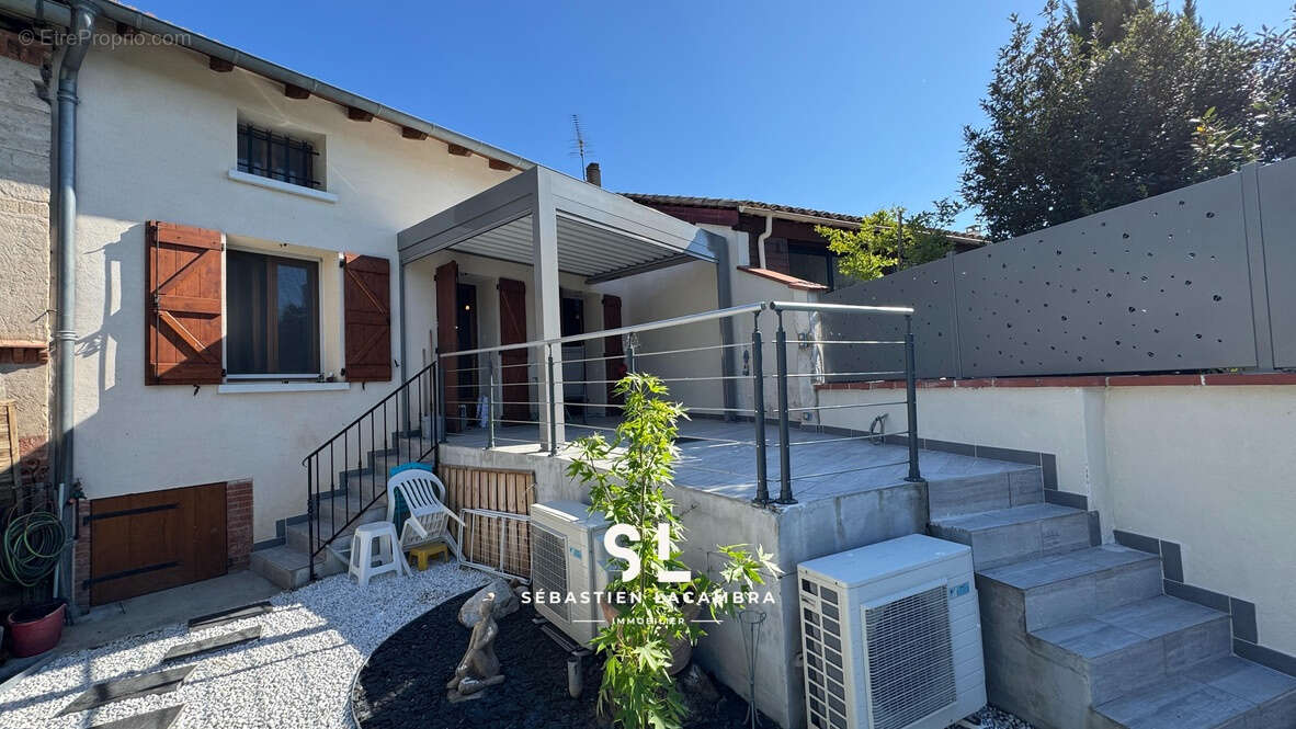 Maison à LISLE-SUR-TARN