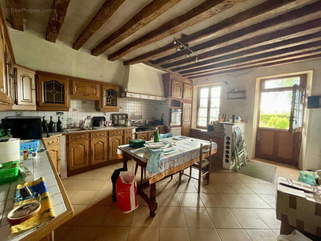Maison à SAINT-OUEN-EN-BELIN