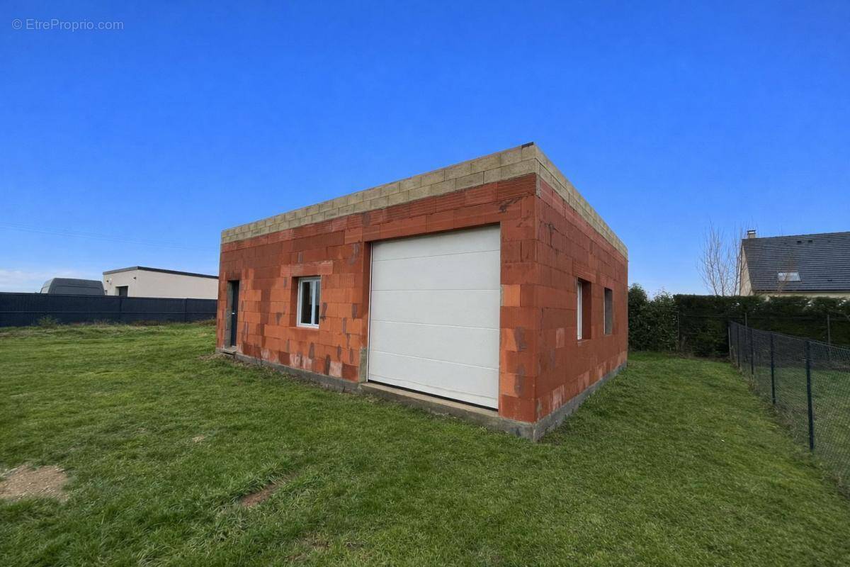 Maison à GRANDVILLIERS