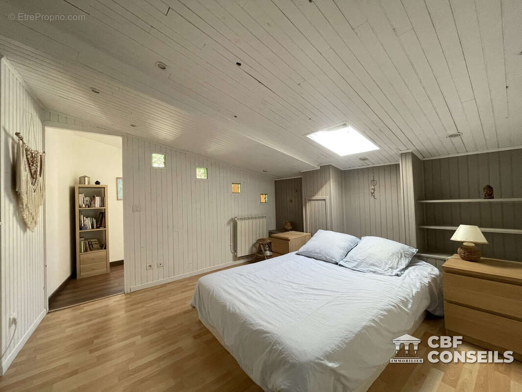 Maison à LA ROCHE-BLANCHE