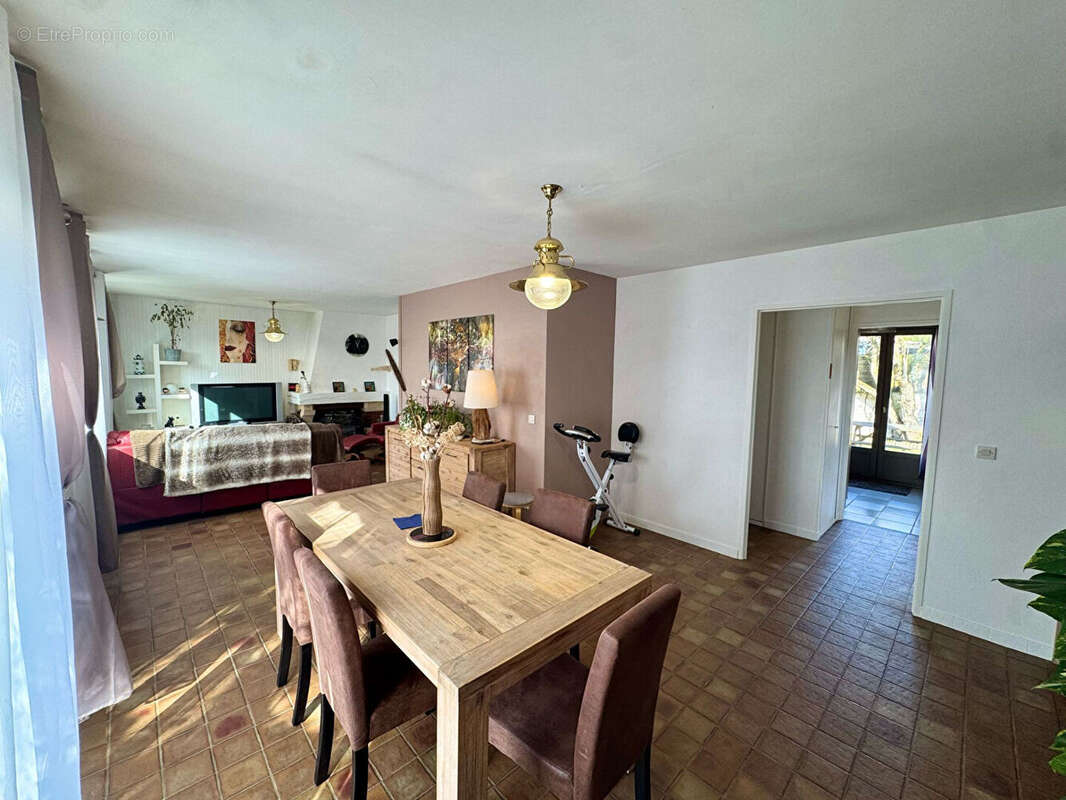 Maison à LE MESNIL-EN-THELLE