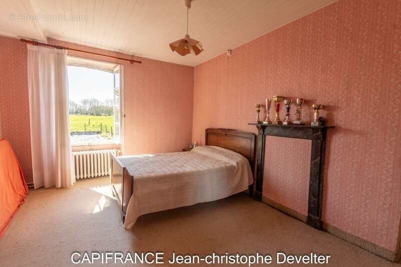 Maison à vendre GORRON (53) maison en pierres 3 chambres avec dépendances sur terrain de 3450 m2 - photo 8