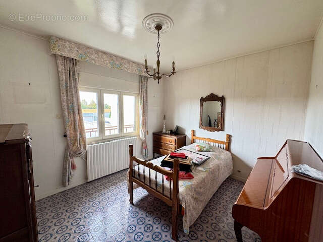 Maison à PARAY-VIEILLE-POSTE