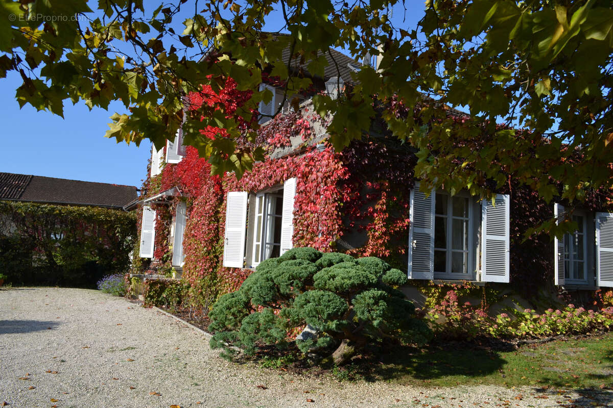 Maison à BOURGOIN-JALLIEU