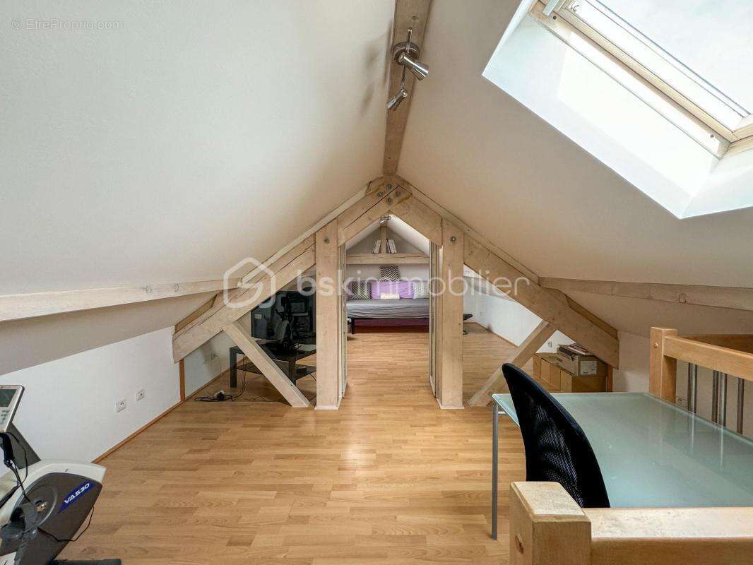 Maison à CHALLEX