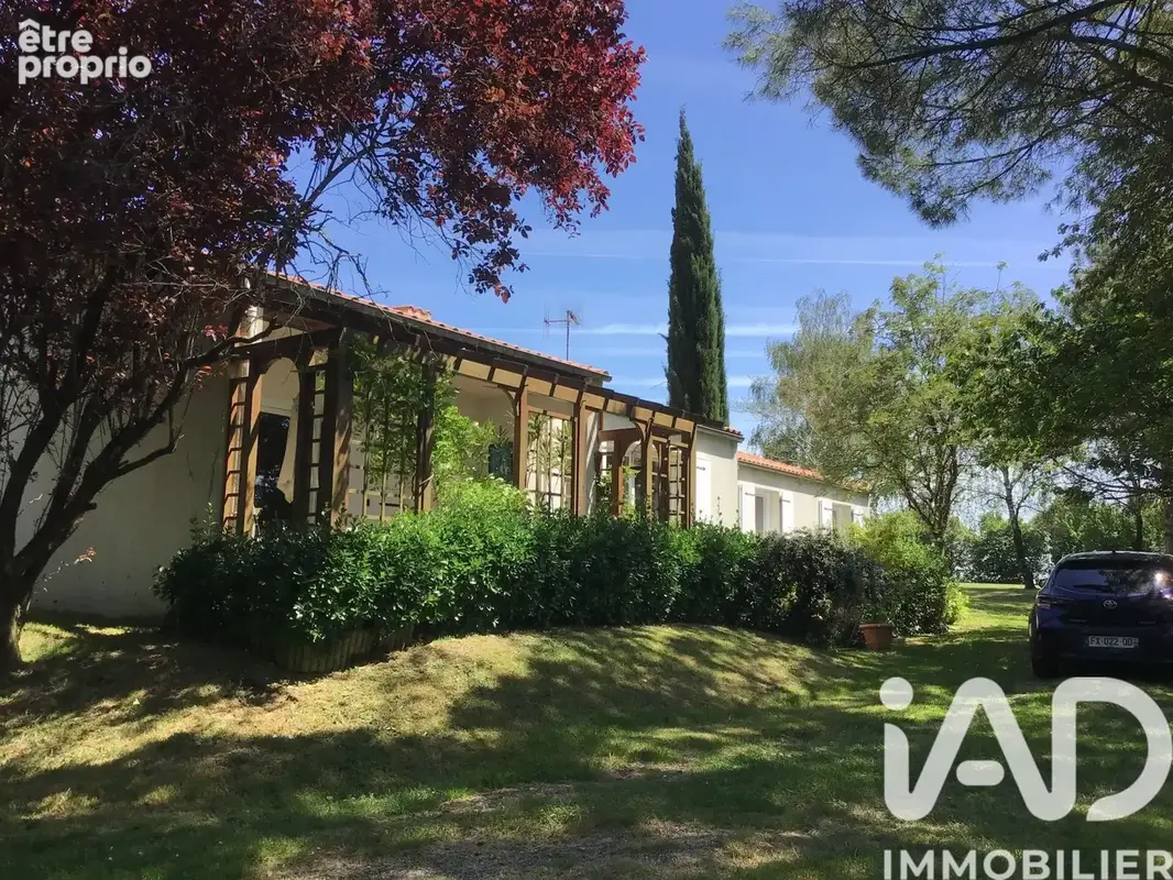 Photo 1 - Maison à VERINES