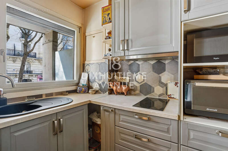 Appartement à PARIS-18E