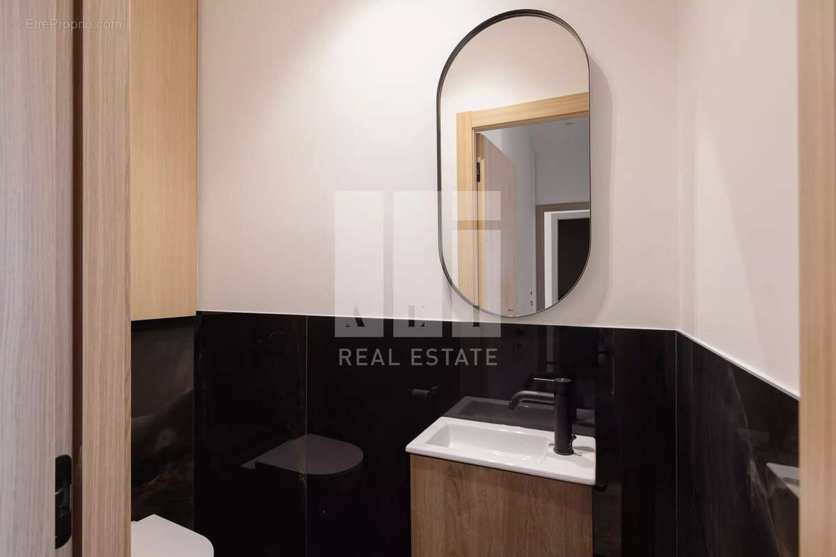 Cannes Centre Ville - Dernier étage - Appartement 4 pièces - photo 11