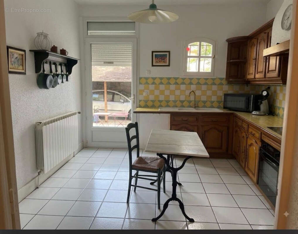 NEVERS, proche des lycées et centre ville, maison de ville de 120 m² avec grande terrasse - photo 3