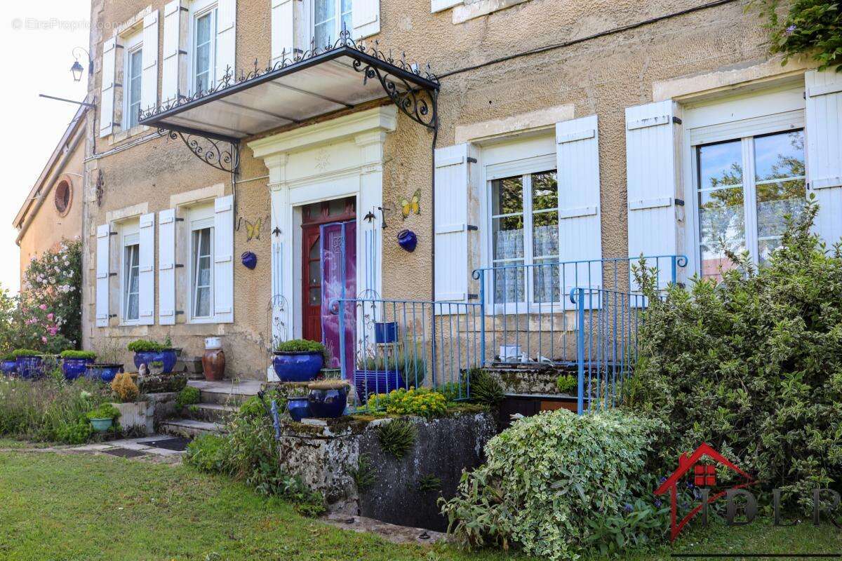 Maison à VAL-DE-MEUSE