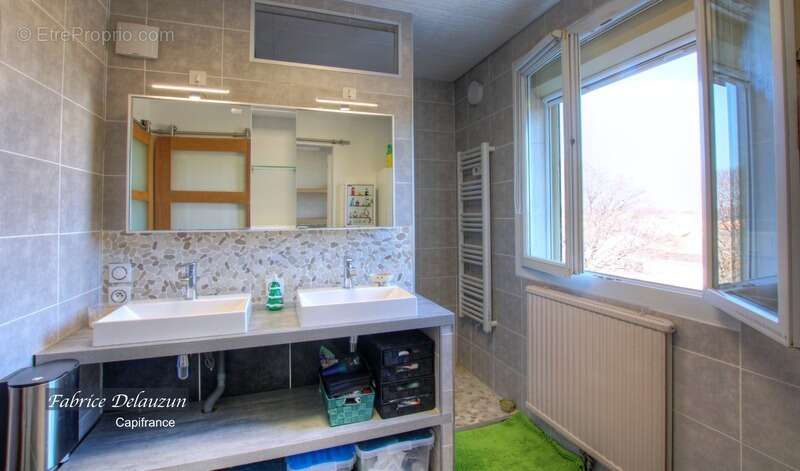 Appartement à SAINT-MARTIN-DE-CRAU