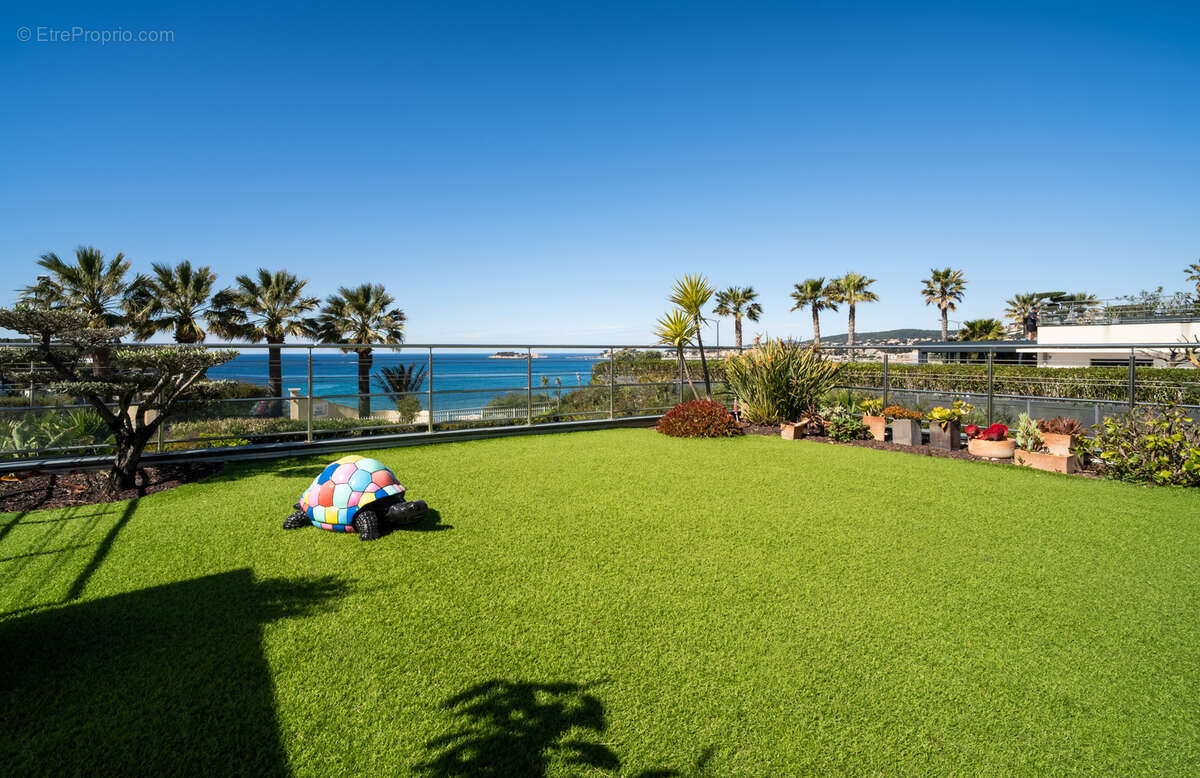 Appartement à SANARY-SUR-MER