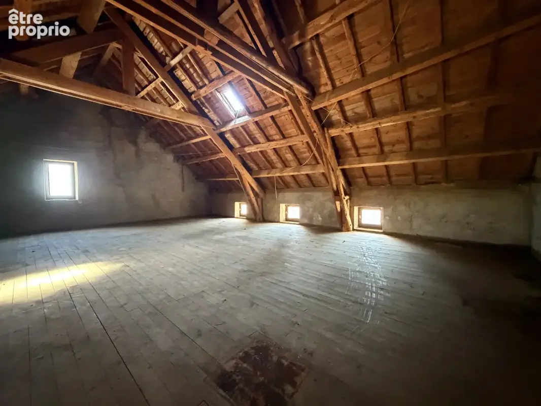 EXCLUSIVITE 144 : GR 65, Ancienne maison d'habitation à rénover sur l 'Aubrac. - photo 27