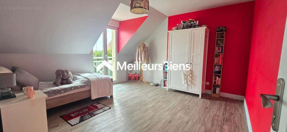 Maison à LEVES