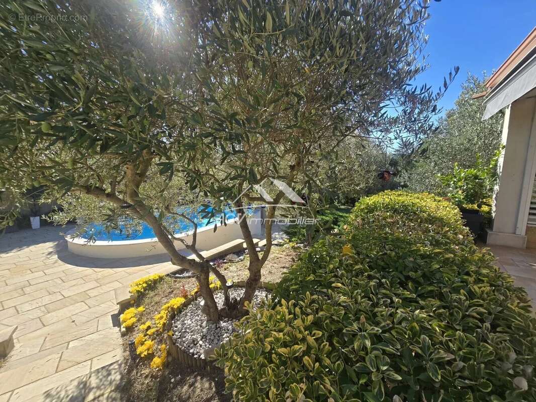 Maison à SAINT-CHRISTOL-LES-ALES