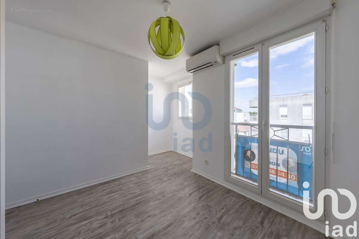 Photo 8 - Maison à LIEUSAINT