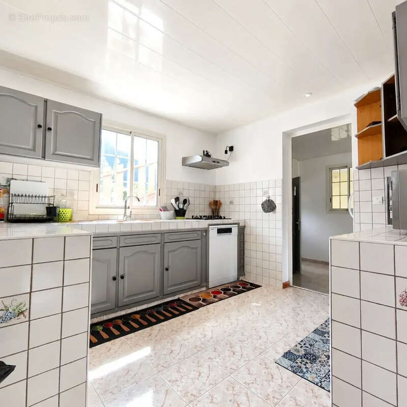 Maison à SALAZIE