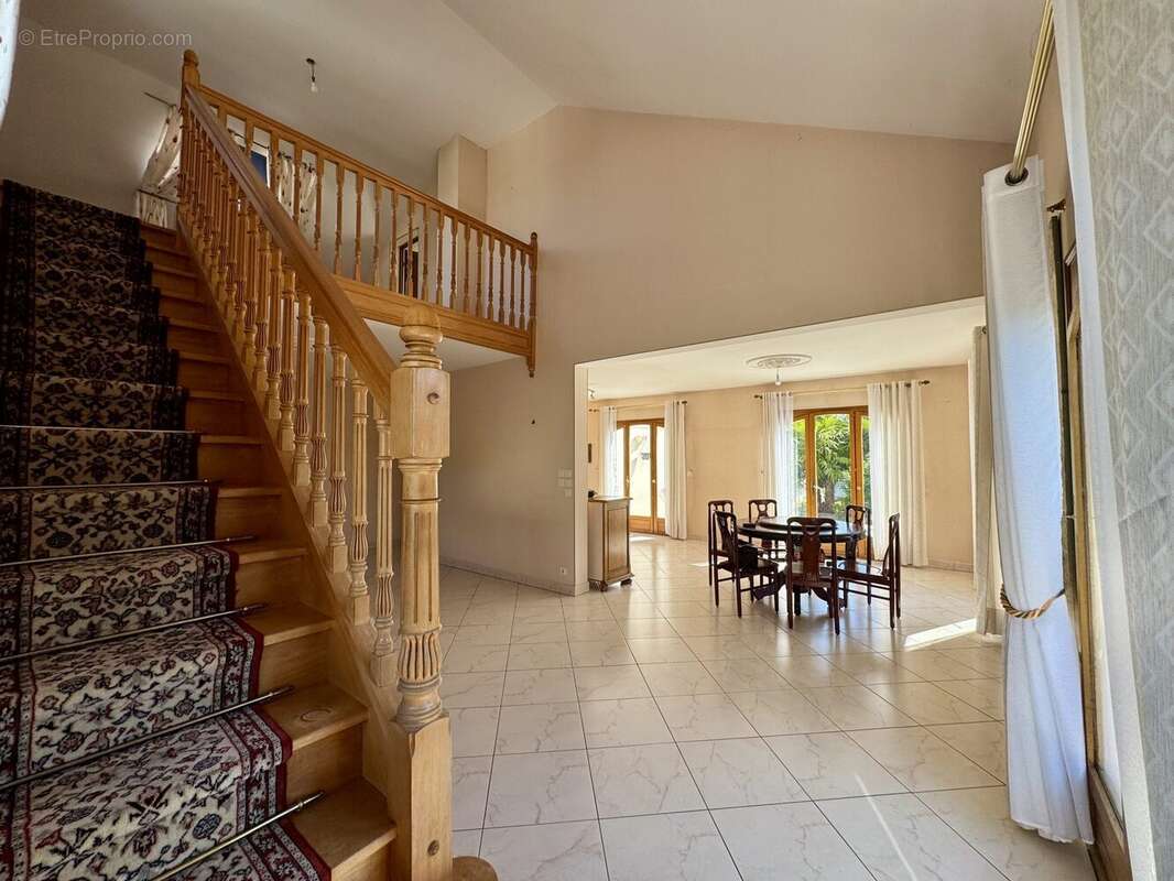 Maison 135 m² à Aulnoy-Lez-Valenciennes  - photo 3