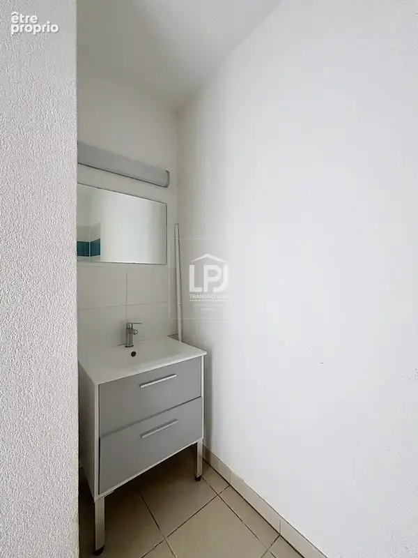 Bel appartement T2 de 39 m², balcon + 1 place de stationnement – Résidence sécurisée au calme à proximité du cœur de village et  - photo 12