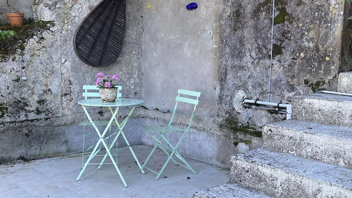Maison à MONCLAR