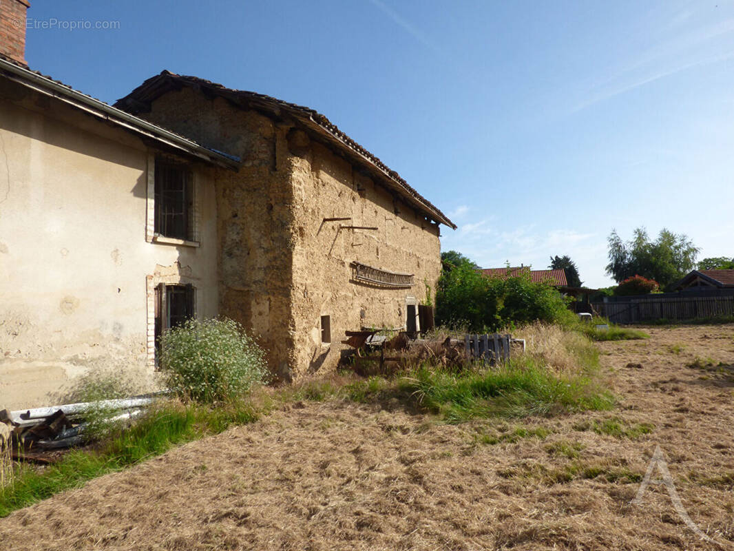 Autre à SAINT-ETIENNE-DE-SAINT-GEOIRS