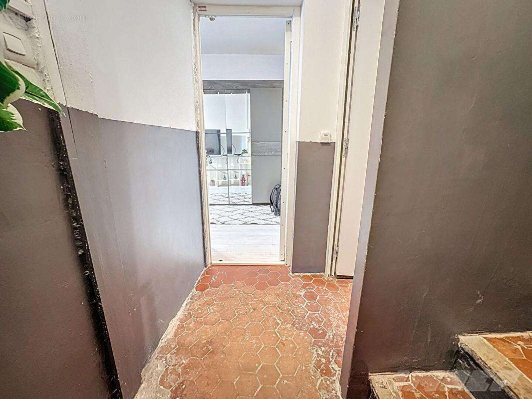 Appartement à MARSEILLE-2E