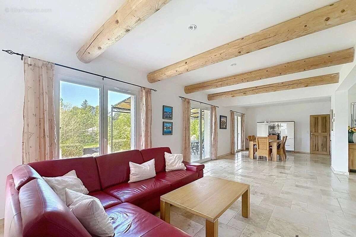 Maison à POURRIERES