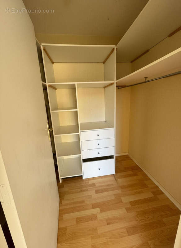 Appartement à BUSSY-SAINT-GEORGES