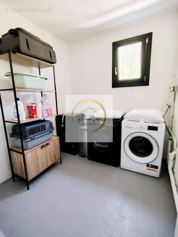 Maison 107 m² à Saint-Vallier  - photo 12
