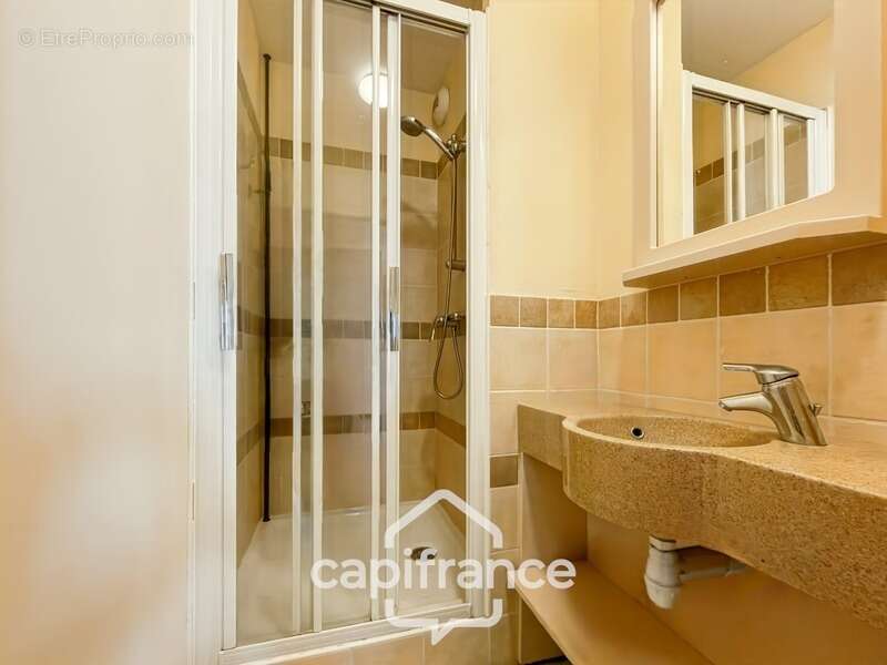 Appartement à MALLEMORT