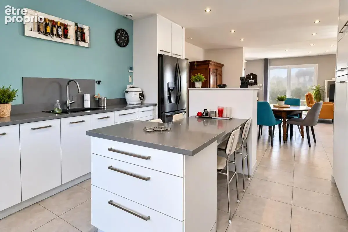 Maison 7 pièces 189 m² à vendre à Riorges (42153) - photo 3