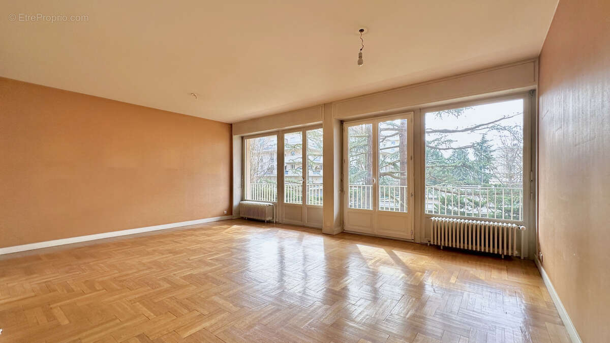 Appartement à LYON-5E