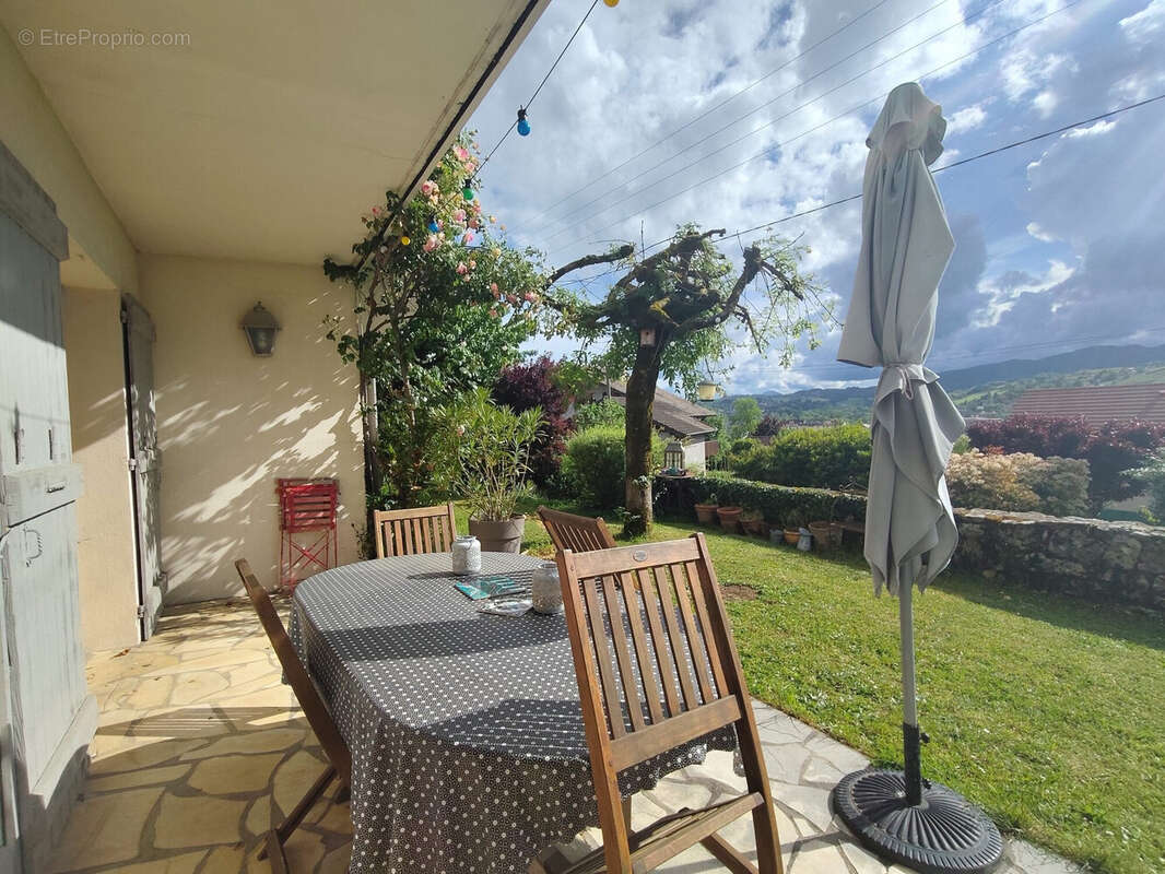 Maison à SALES