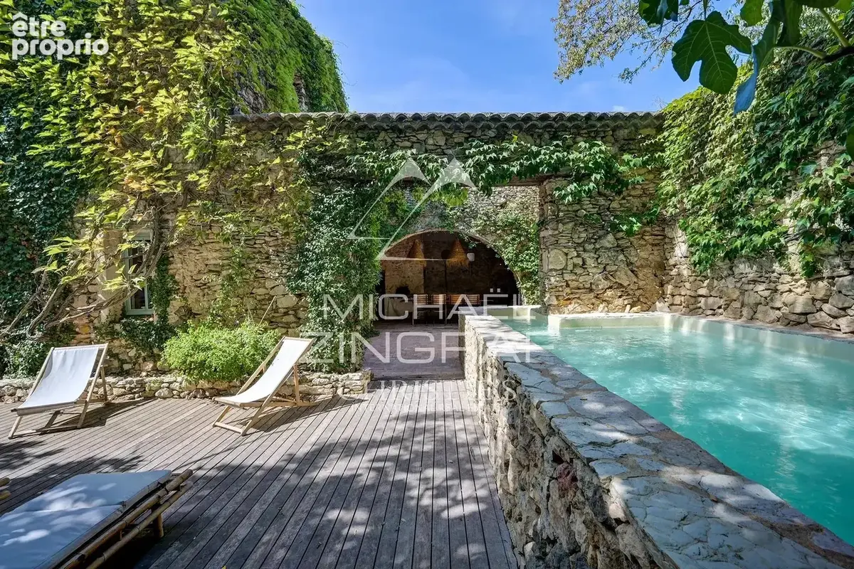 Propriété d'Exception Aux Portes d'Aix-en-Provence : Magnanerie du XVIIIe Rénovée - photo 11