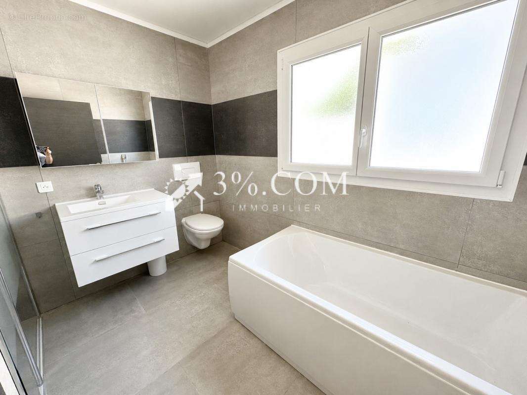 Plain -pied 160 m2 - 3 chambres - parcelle 919 m2  - garage - photo 12