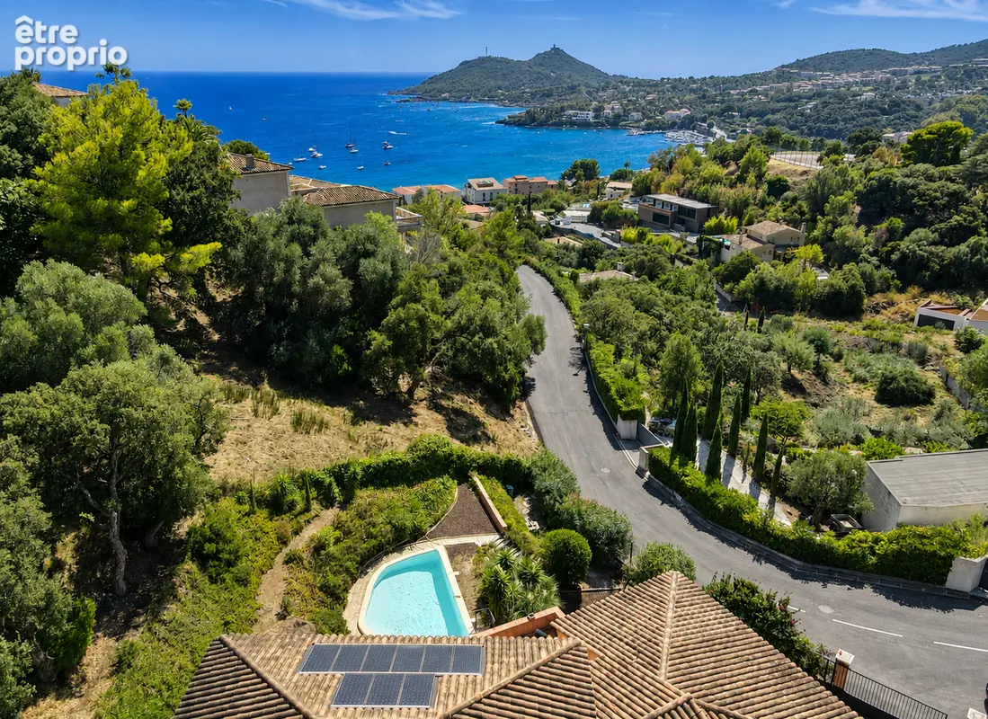 Photo Maison à La Seyne-Sur-Mer au prix de 1 150 000€