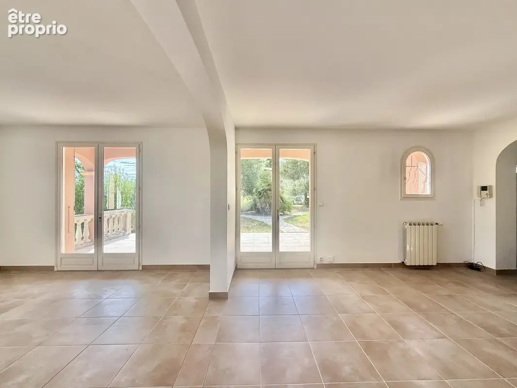 Élégante villa avec vues panoramiques, piscine et jardin méditerranéen – Limoux - photo 4